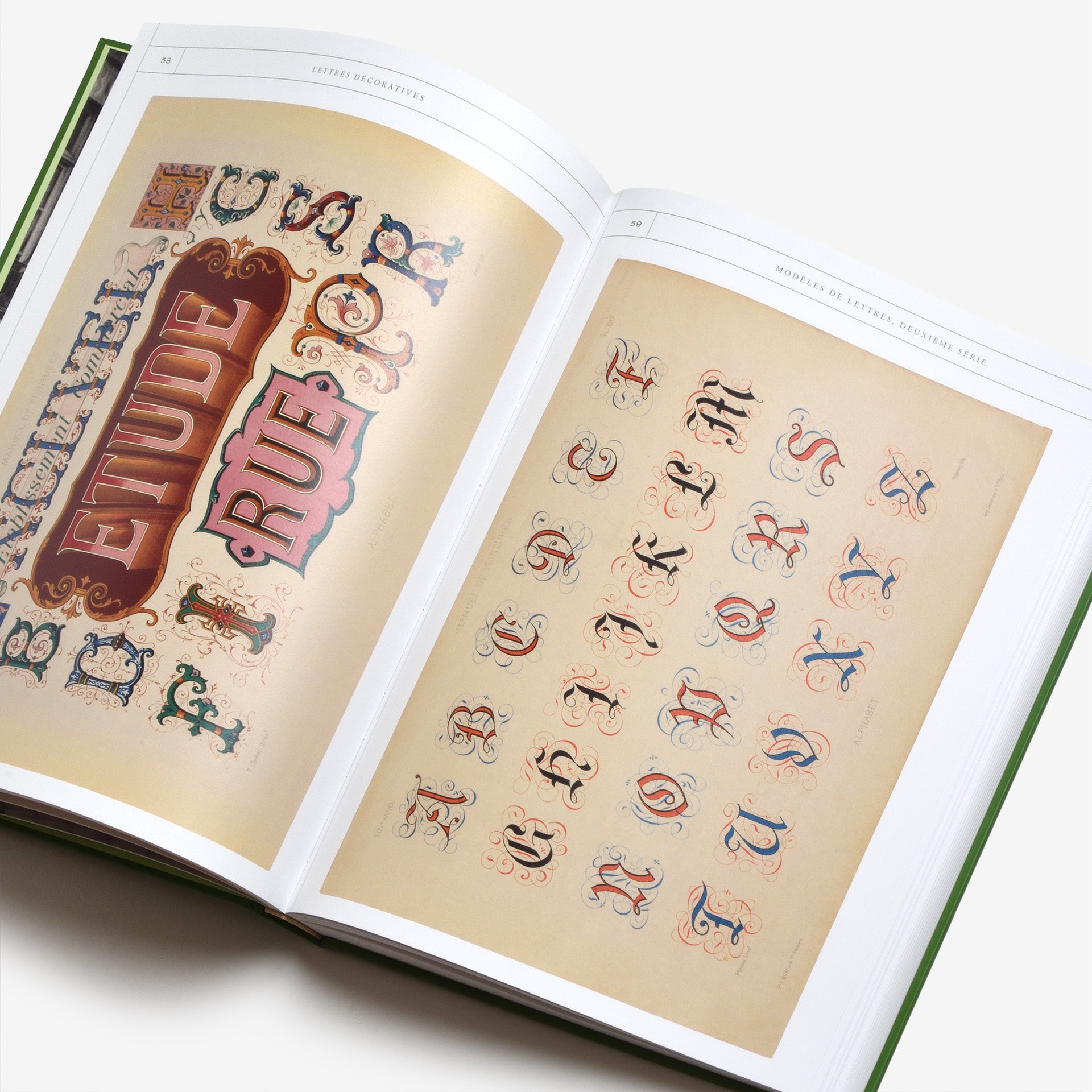 Lettres Décoratives: A Century of French Sign Painters’ Alphabets