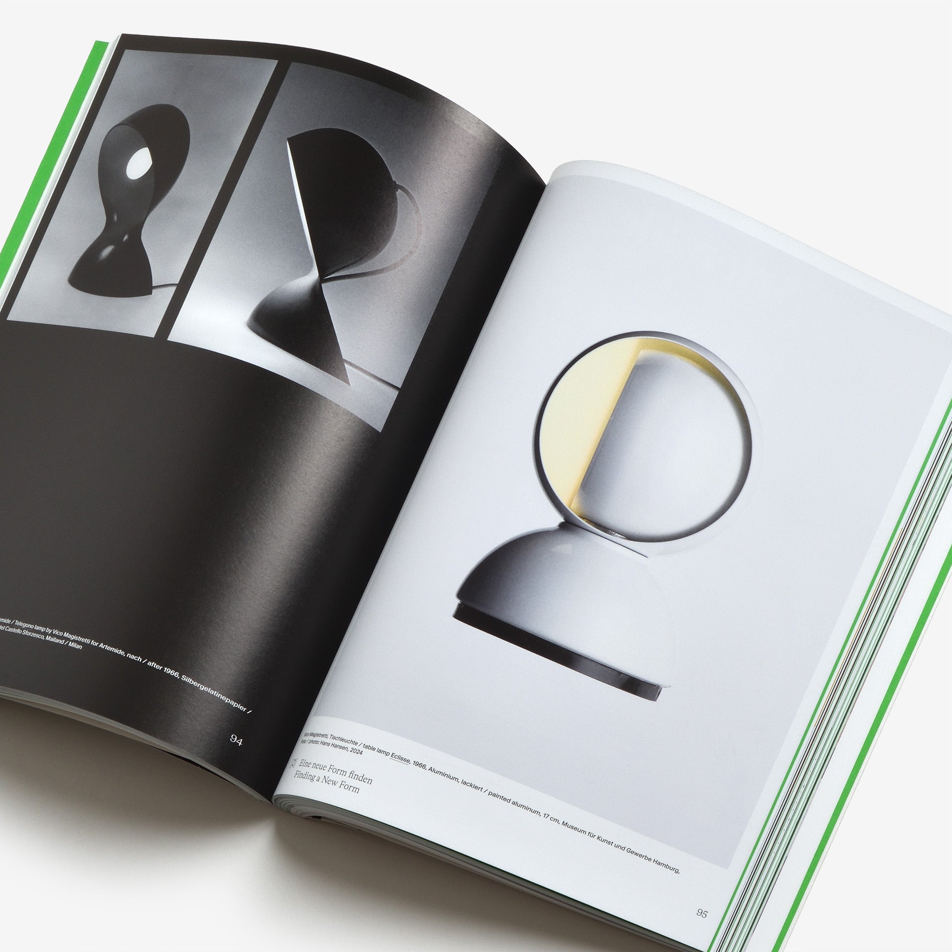 ほぼ新品 Hello Image - The Staging of Things Hello Image: The Staging of Things | Graphic Design Books curated