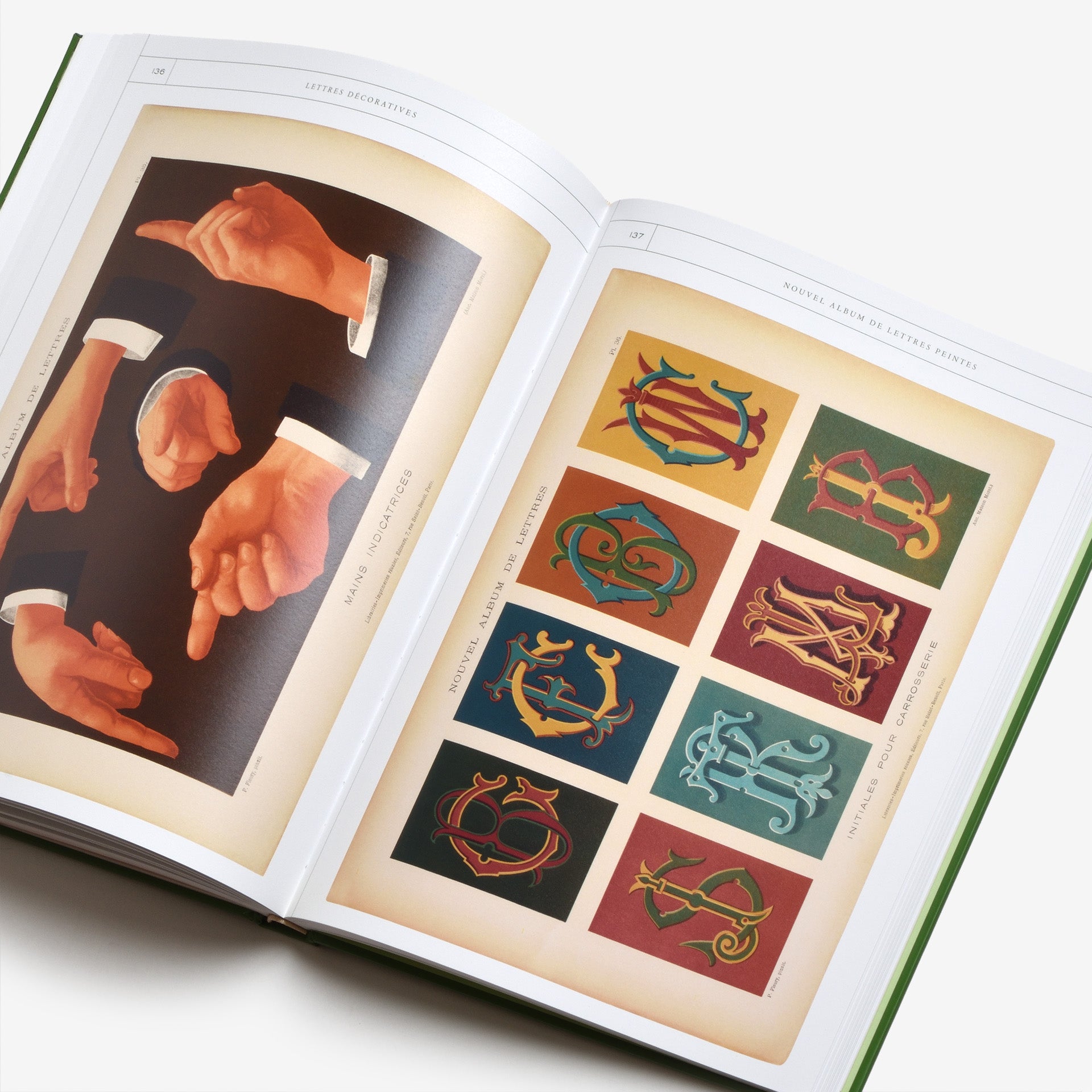 Lettres Décoratives: A Century of French Sign Painters’ Alphabets